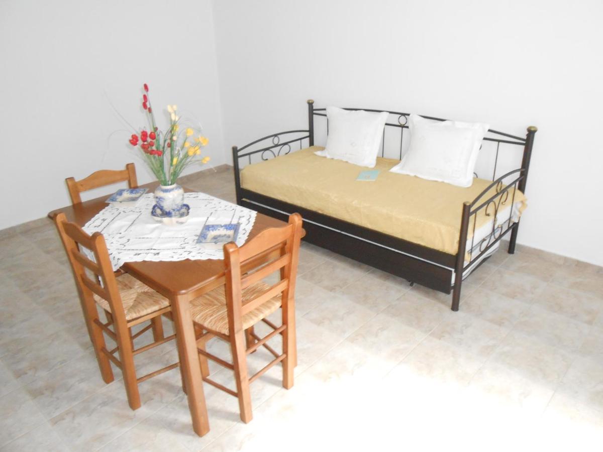 Chrysolithos Kerami Apartments Khalkíon Exterior foto